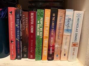 Lot of 10 Contemporary Romance & Thriller Paperback Books